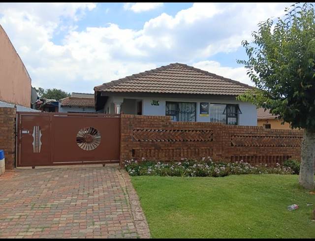 3 BEDROOM HOUSE FOR SALE IN RIVERLEA